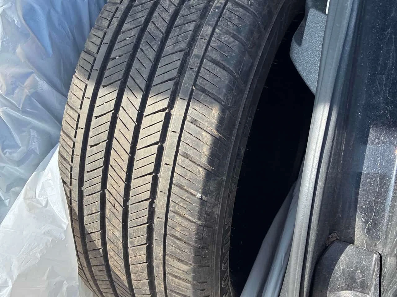 VW Taos Trendline | ПОДГРЕВИ | 2 KEYS | KEYLESS | CARFAX, снимка 11 - Автомобили и джипове - 53751551