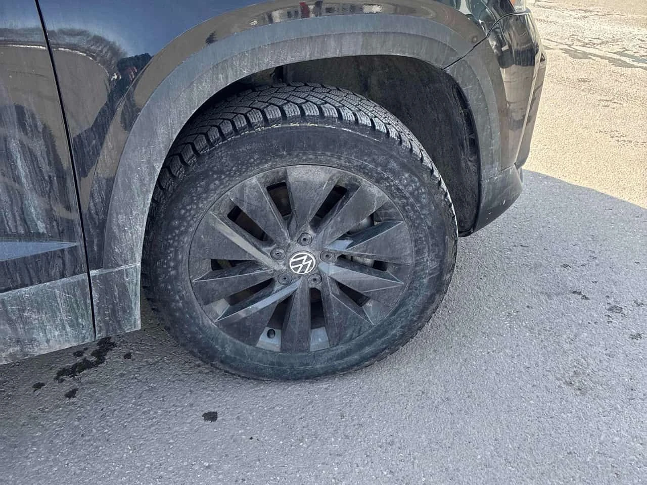 VW Taos Trendline | ПОДГРЕВИ | 2 KEYS | KEYLESS | CARFAX, снимка 7 - Автомобили и джипове - 53751551