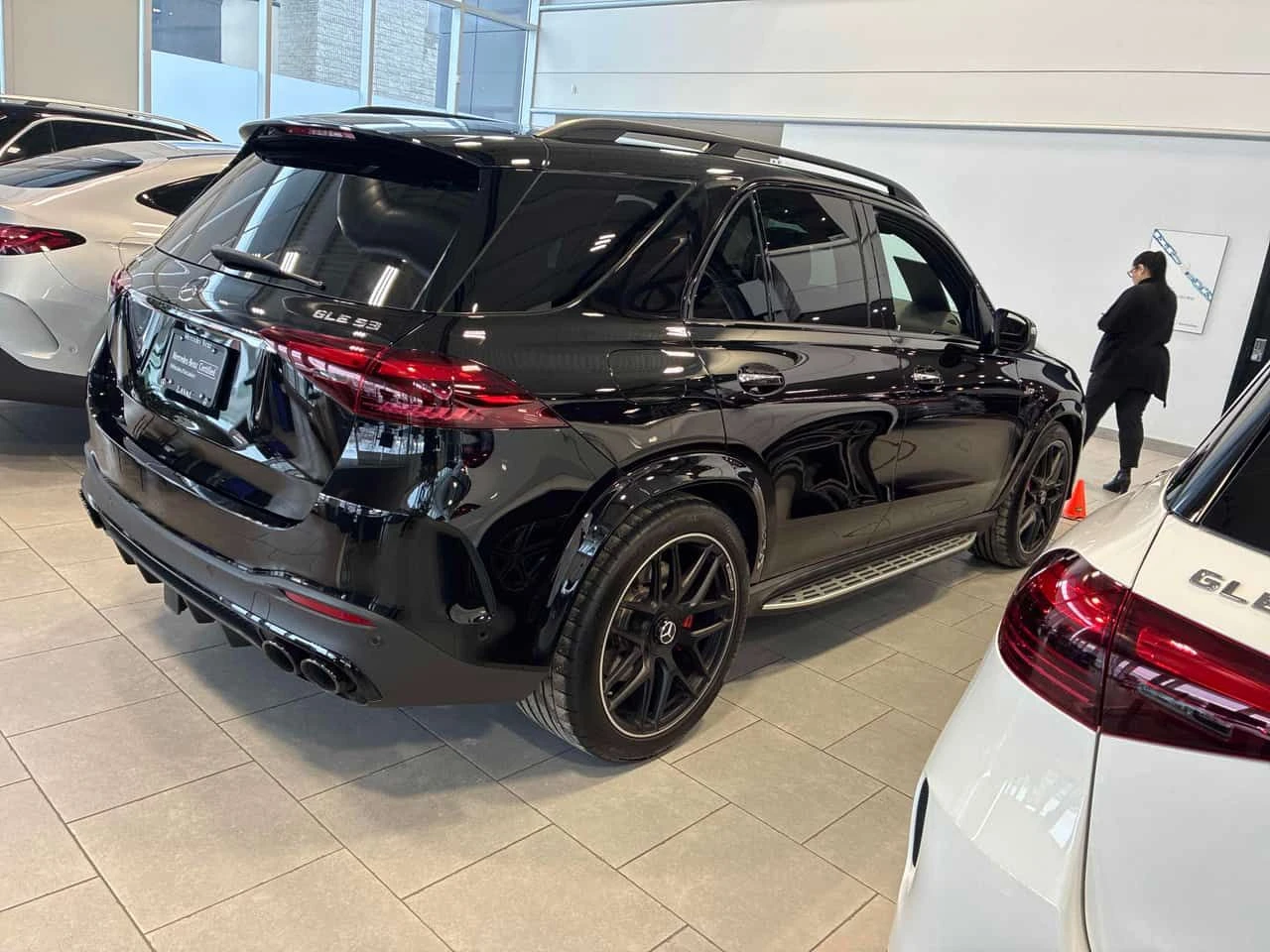 Mercedes-Benz GLE 53 4MATIC * AMG * ДИСТРОНИК * 360 * BURMESTER * ОБДУХВАНЕ * , снимка 3 - Автомобили и джипове - 53891746