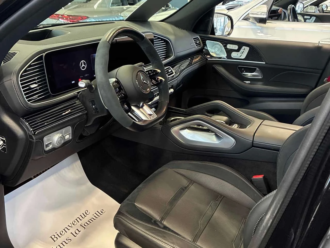 Mercedes-Benz GLE 53 4MATIC * AMG * ДИСТРОНИК * 360 * BURMESTER * ОБДУХВАНЕ * , снимка 5 - Автомобили и джипове - 53891746