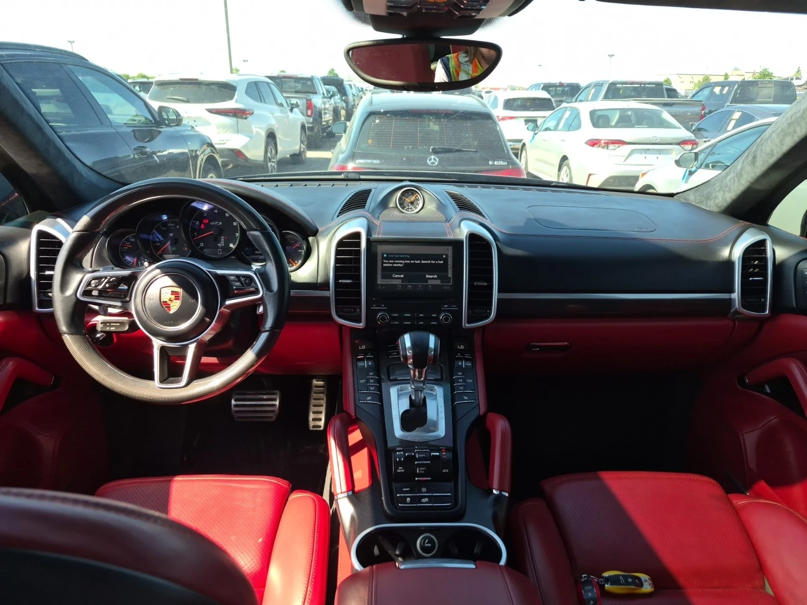 Porsche Cayenne GTS * * CARFAX * * АВТО КРЕДИТ * * , снимка 6 - Автомобили и джипове - 54901066