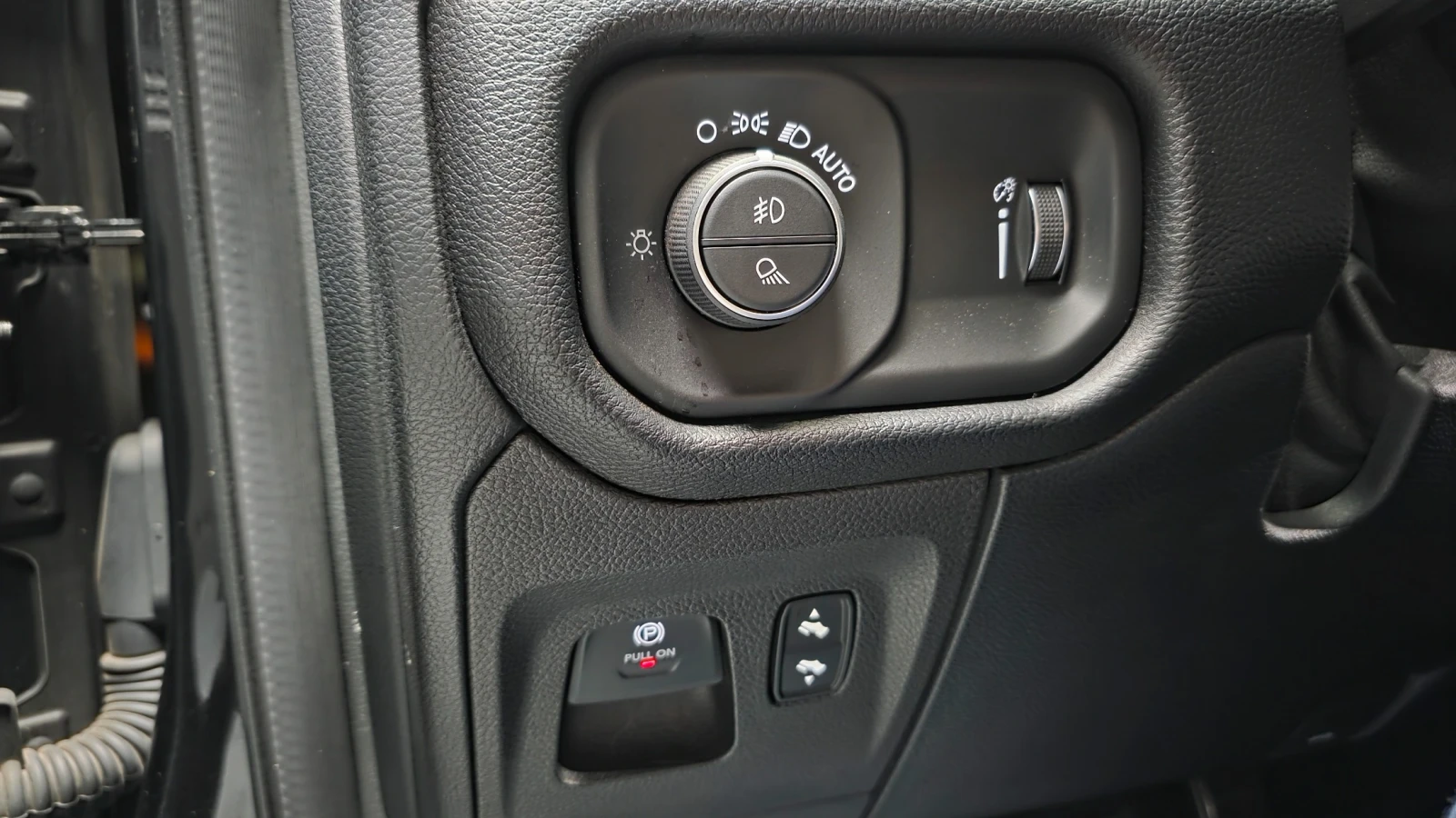 Dodge Ram * 5.7* PICKUPTRUCK* , снимка 17 - Автомобили и джипове - 55093786