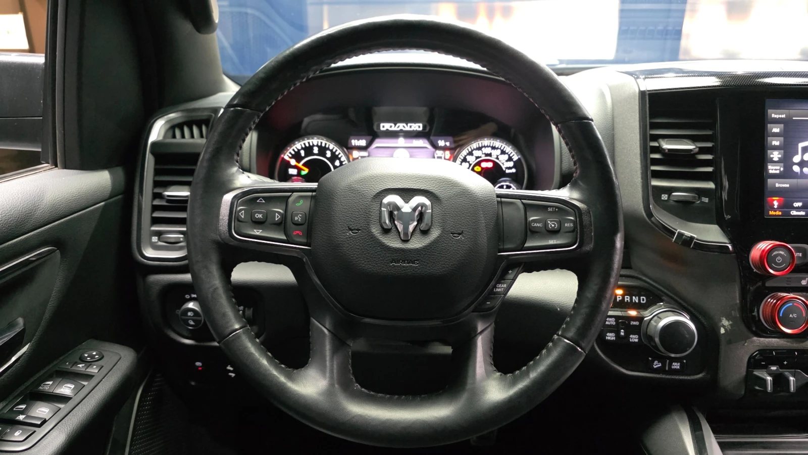Dodge Ram * 5.7* PICKUPTRUCK* , снимка 12 - Автомобили и джипове - 55093786
