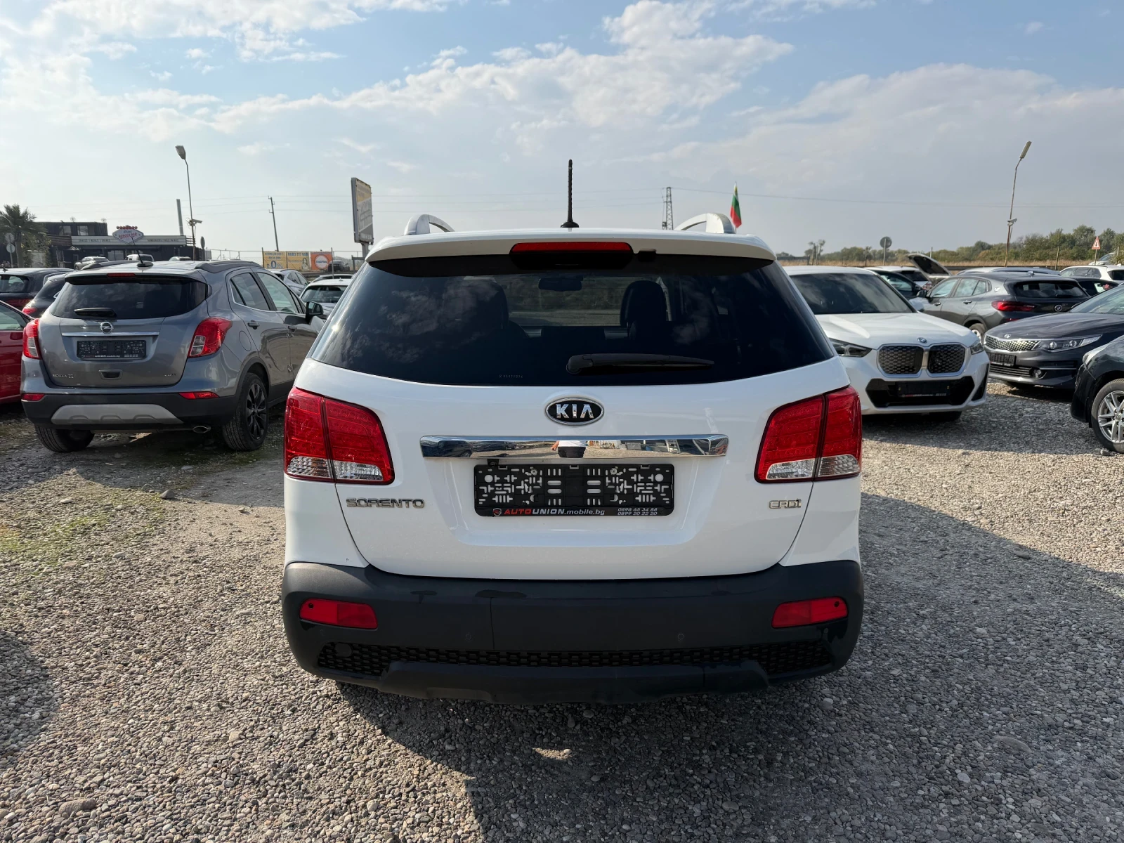 Kia Sorento 2.2 CRDI 4WD KEYLESS, снимка 6 - Автомобили и джипове - 56612654