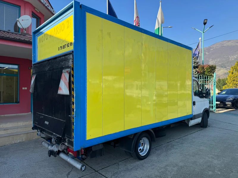 Iveco Daily 3.0HPI* 35C15* Климатик* Падащ борд* 4.40м фургон, снимка 8 - Бусове и автобуси - 52750661