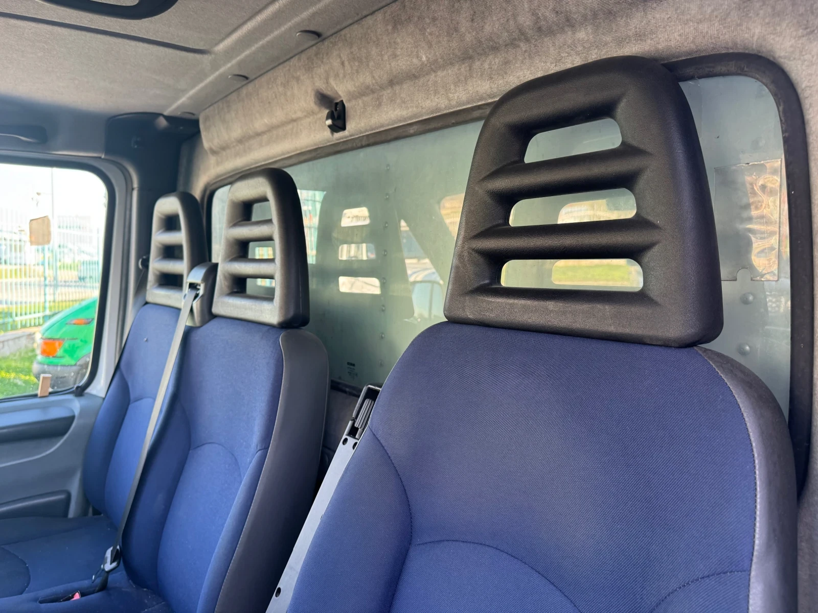 Iveco Daily 3.0HPI* 35C15* Климатик* Падащ борд* 4.40м фургон - изображение 4