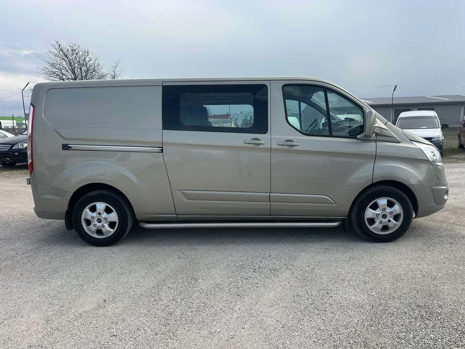 Ford Transit Custom, снимка 4 - Бусове и автобуси - 54049054