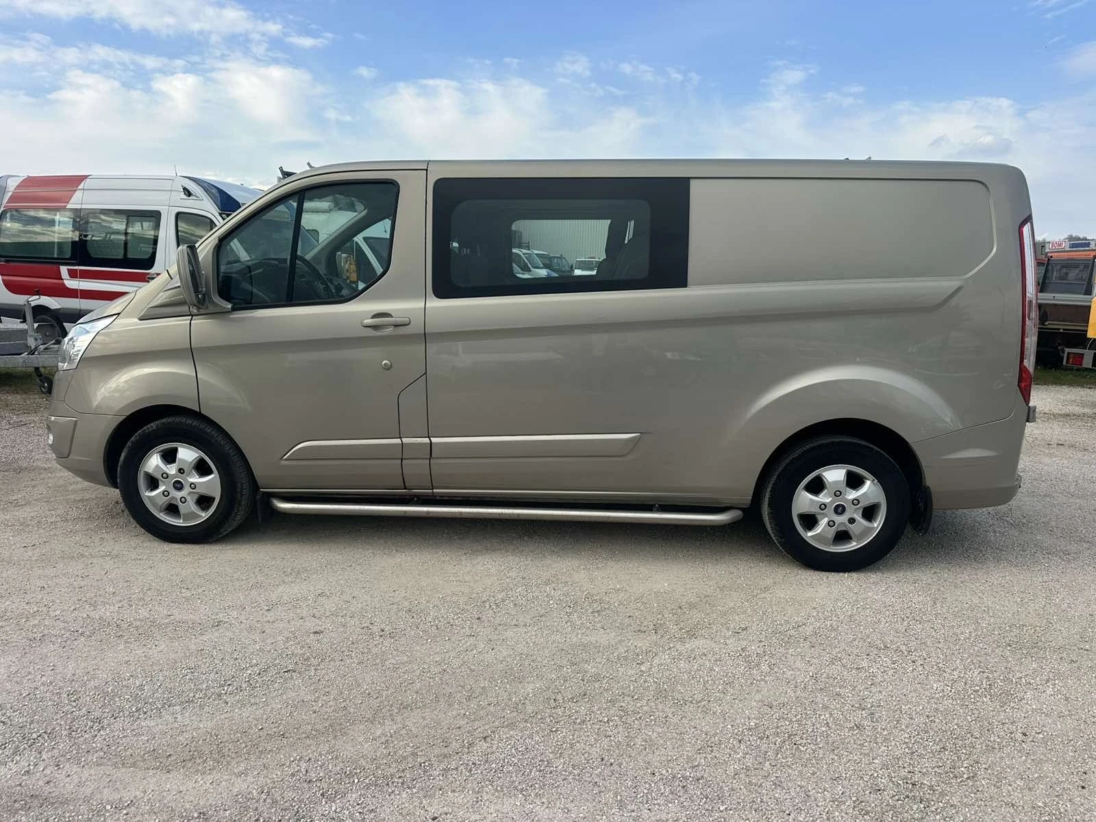 Ford Transit Custom, снимка 6 - Бусове и автобуси - 54049054