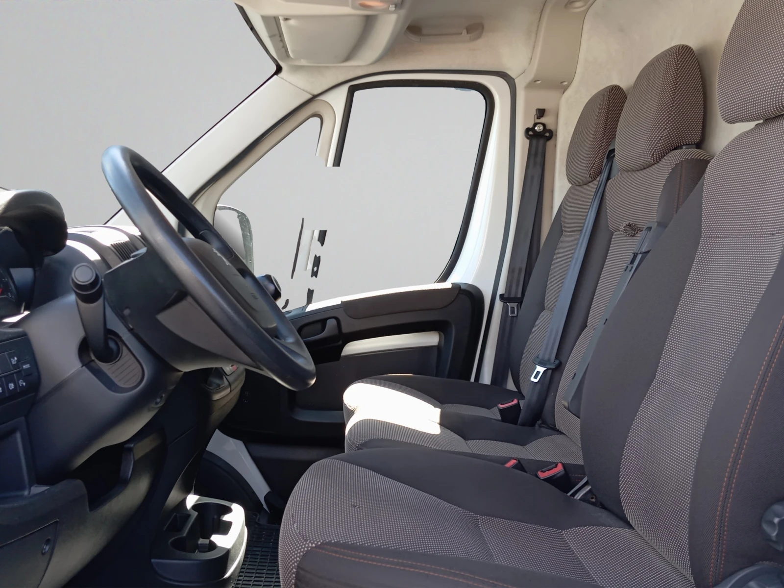 Peugeot Boxer FT 435L4H2 2.2 BlueHDI 140 S&S E6, снимка 11 - Бусове и автобуси - 54735005