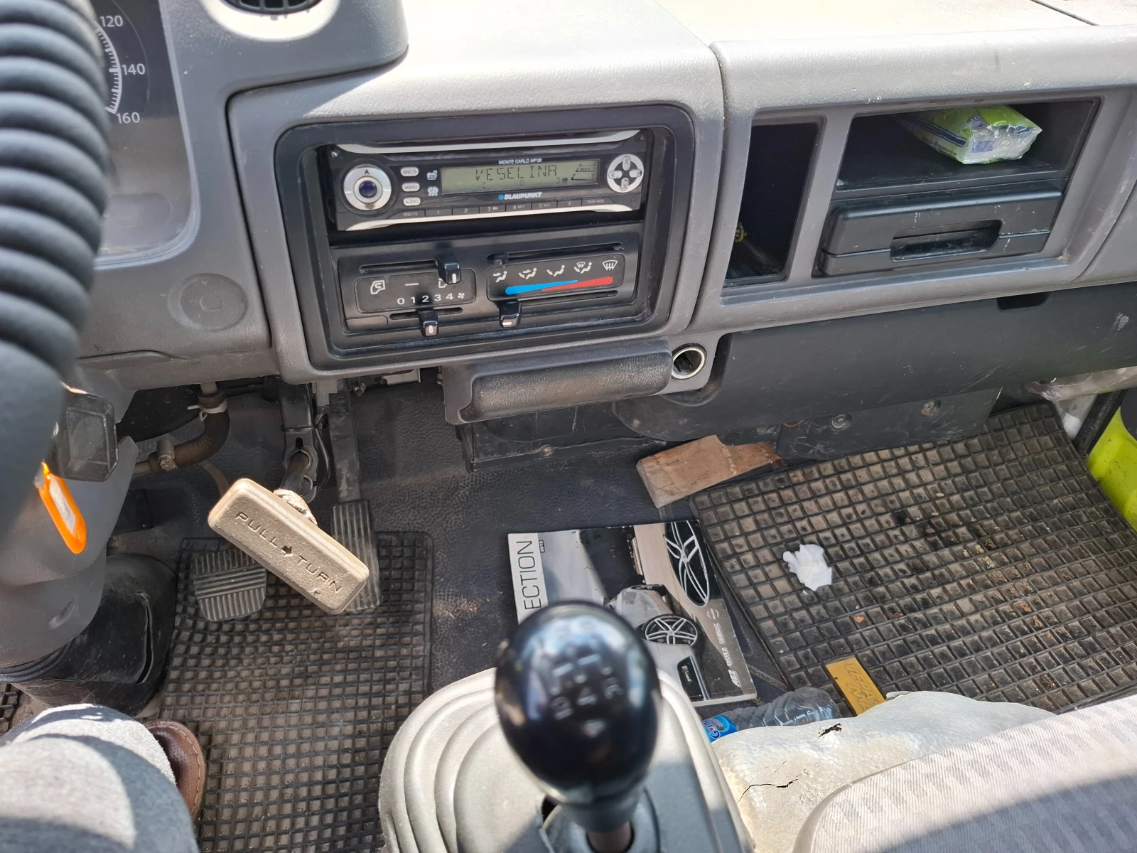 Nissan Capstar 35C13 кран, снимка 12 - Бусове и автобуси - 55252296