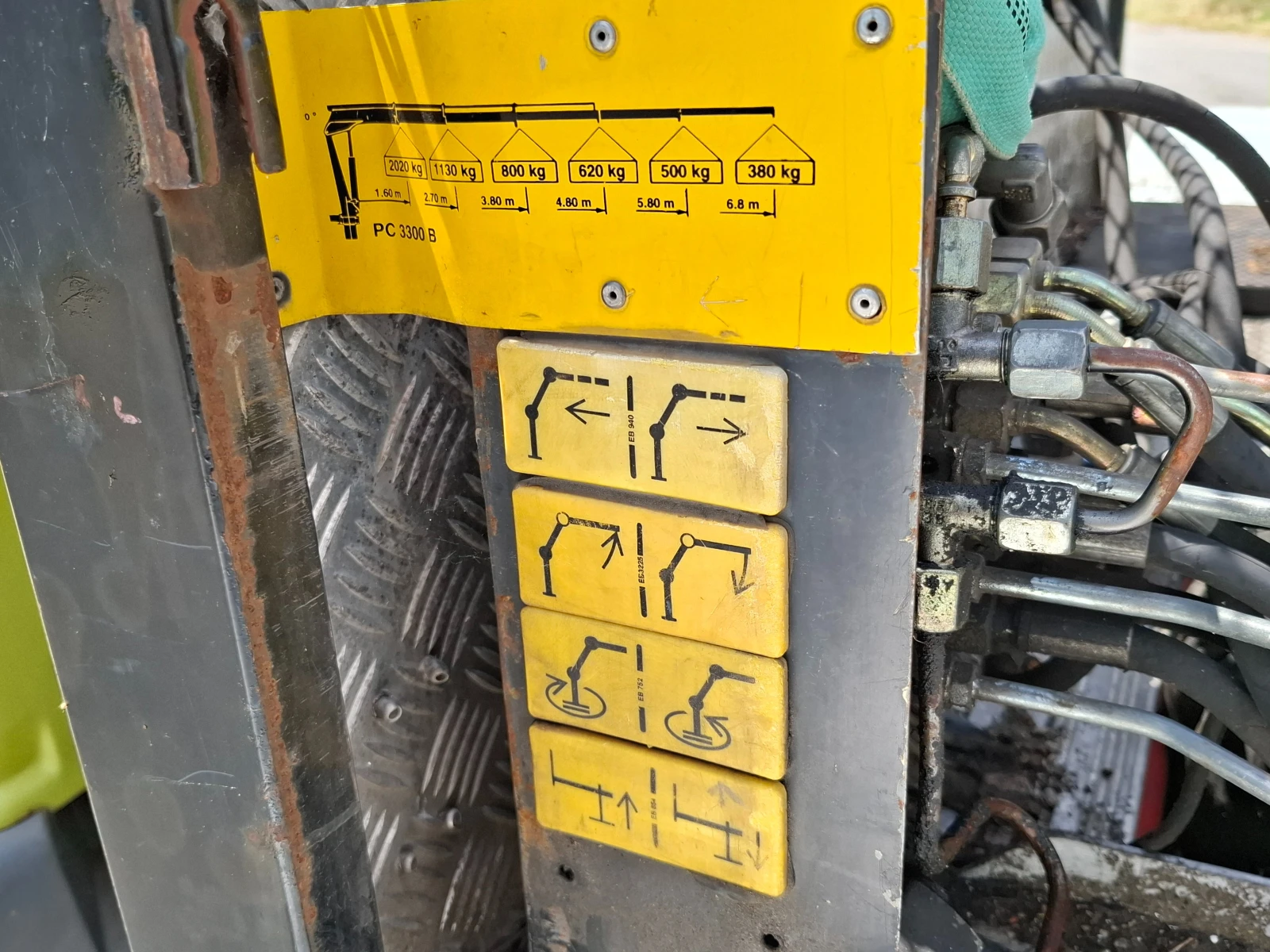 Nissan Capstar 35C13 кран, снимка 8 - Бусове и автобуси - 55252296