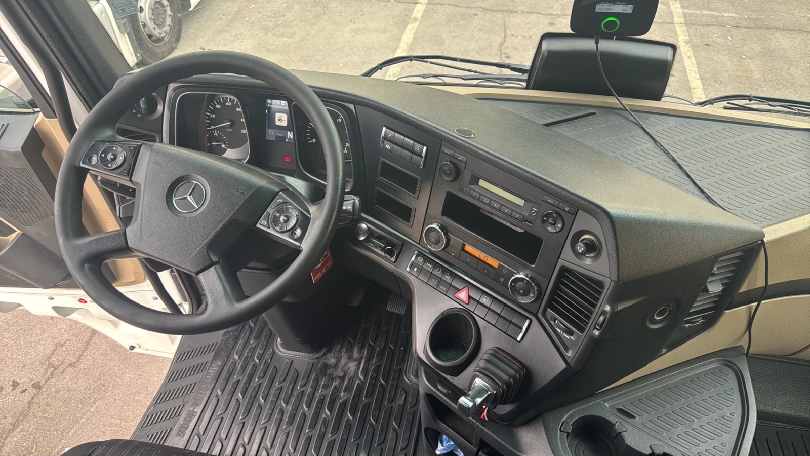Mercedes-Benz Actros, снимка 8 - Камиони - 55909636