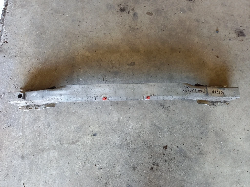 Греда под задна броня Опел Астра Н хечбек 1.7цдти 