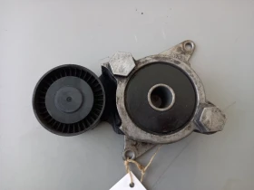 Обтегач пистов ремък Тойота Рав4 2.2д (ч)