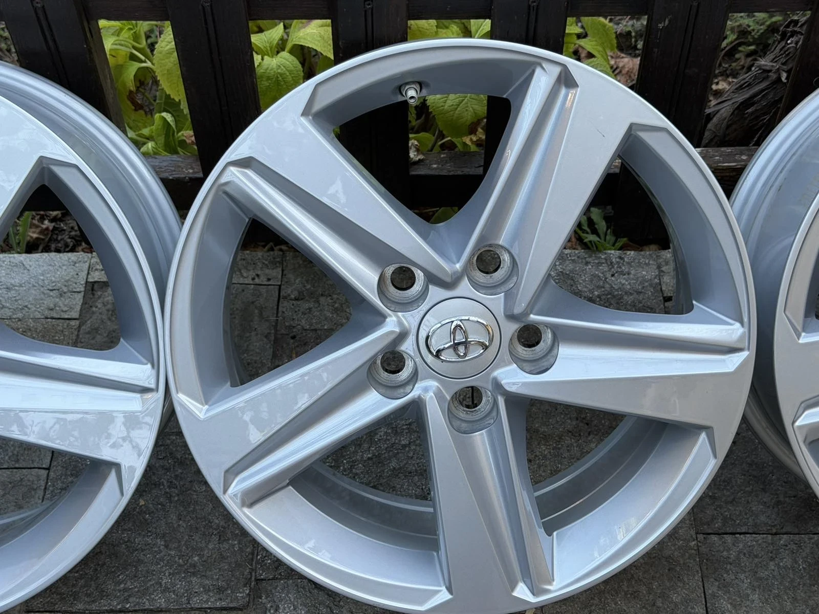 Джанти за Toyota, снимка 3 - Гуми и джанти - 56047742