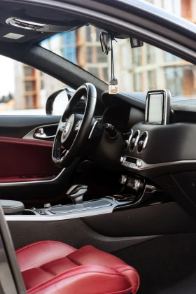 Kia Stinger GT2, снимка 9