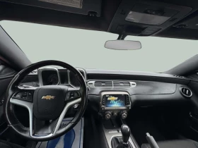 Chevrolet Camaro 1LT Coupe RWD, снимка 12