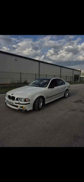  BMW 528