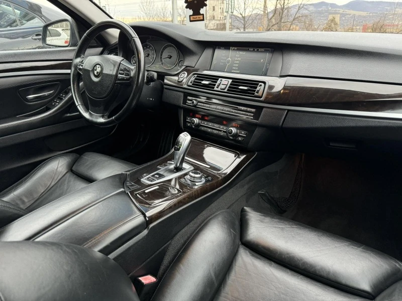 BMW 535 Xi M Sport, снимка 8 - Автомобили и джипове - 43516391