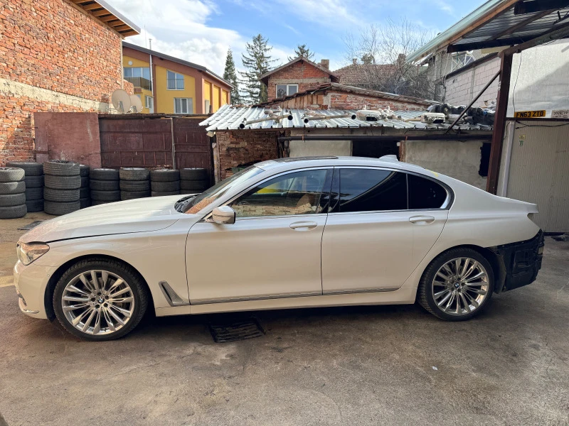 BMW 740 На Части, снимка 2 - Автомобили и джипове - 43868495