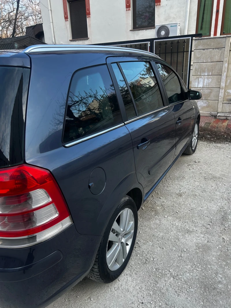 Opel Zafira 1.8, снимка 7 - Автомобили и джипове - 48671263