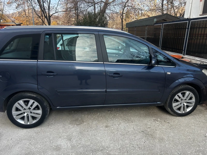 Opel Zafira 1.8, снимка 6 - Автомобили и джипове - 48671263