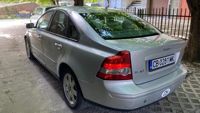 Volvo S40, снимка 3 - Автомобили и джипове - 49044563