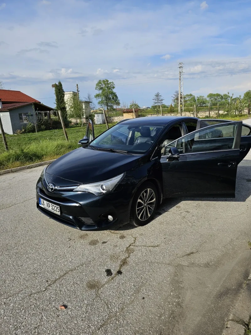 Toyota Avensis, снимка 5 - Автомобили и джипове - 52393332