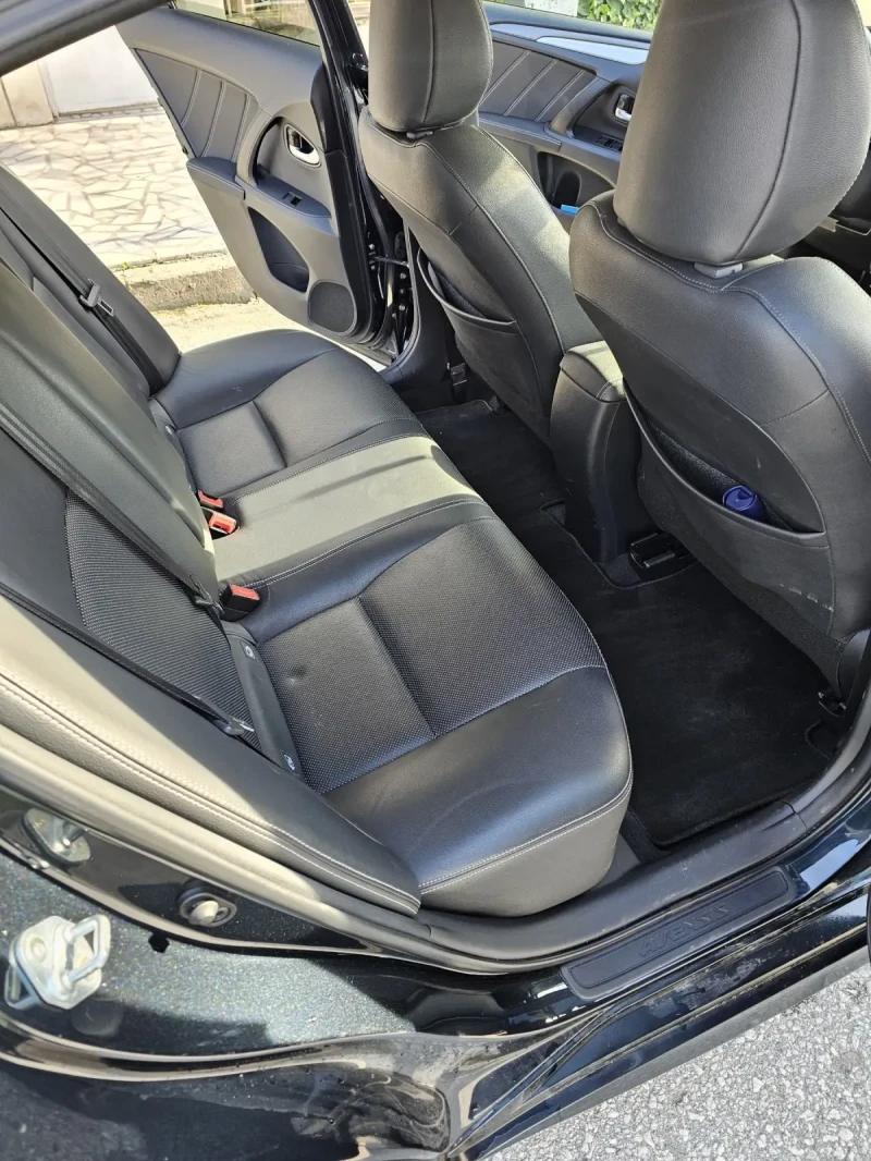 Toyota Avensis, снимка 2 - Автомобили и джипове - 52393332