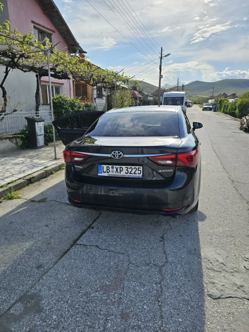 Toyota Avensis, снимка 3 - Автомобили и джипове - 52393332