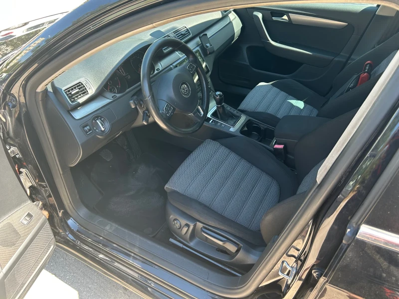 VW Passat  HIGHLINE 2.0 TDI 140к.с ЕВРО 5, снимка 8 - Автомобили и джипове - 51146928