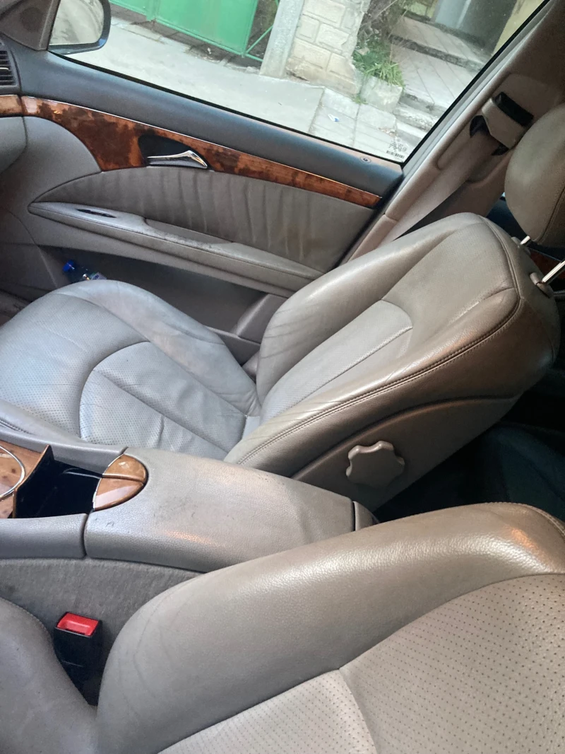 Mercedes-Benz E 270 W211, снимка 6 - Автомобили и джипове - 51781580