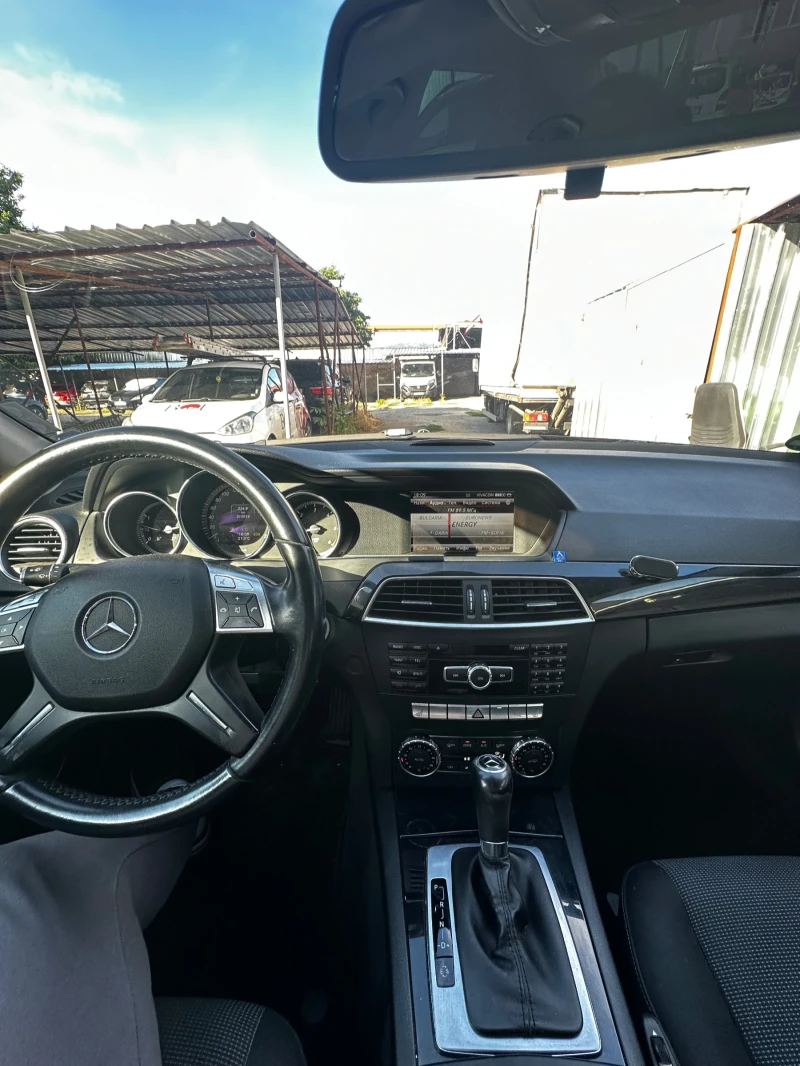 Mercedes-Benz C 200, снимка 3 - Автомобили и джипове - 52224063