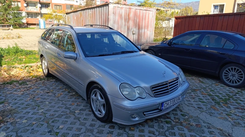 Mercedes-Benz C 270 Avangarde, снимка 7 - Автомобили и джипове - 52250027