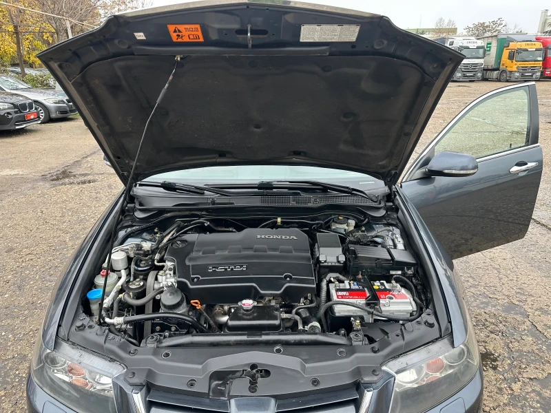 Honda Accord 2.2i- CDTI , снимка 17 - Автомобили и джипове - 52361934