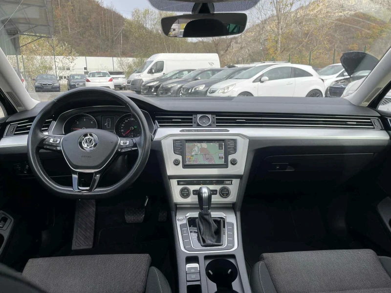VW Passat 2.0TDI-150к.с-LED-NAVI-ПАНОРАМА-САМОПАРК.-КАМЕРА, снимка 14 - Автомобили и джипове - 52552347