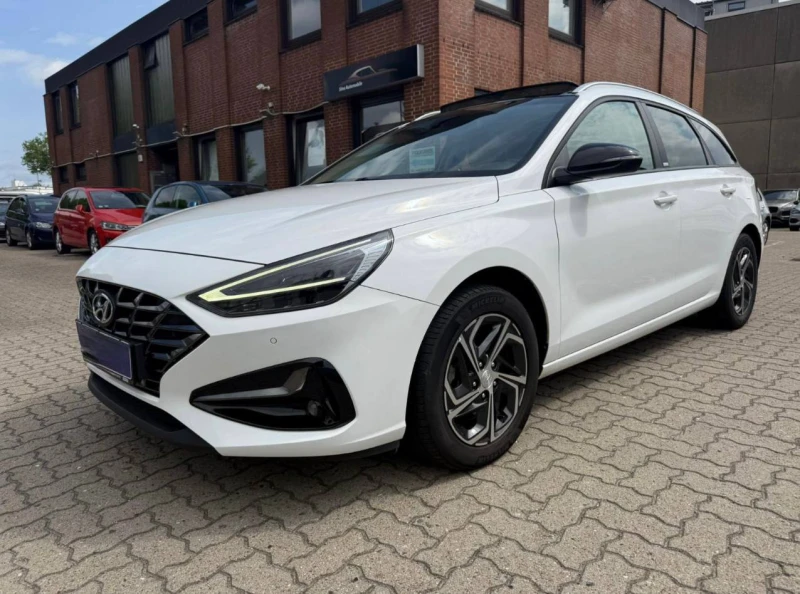 Hyundai I30 1.6CRDI Германия Full full, снимка 2 - Автомобили и джипове - 52789427