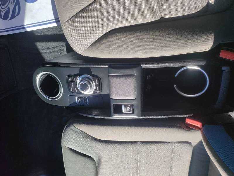 BMW i3, снимка 4 - Автомобили и джипове - 53101611