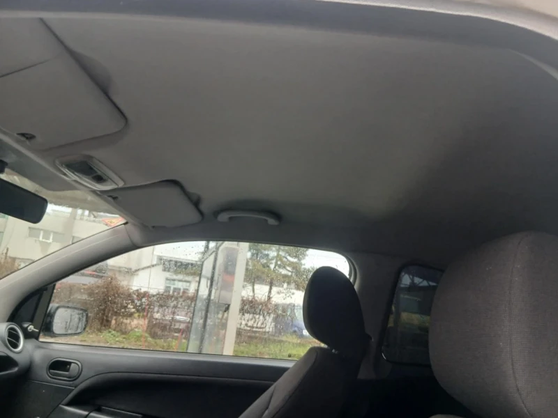 Ford Fiesta Газ бензин, снимка 12 - Автомобили и джипове - 53181449