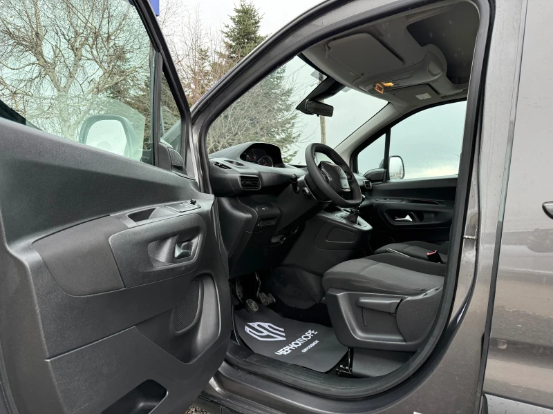 Peugeot Rifter 1.5 blueHDI  Allure Pack 4+ 1, снимка 8 - Автомобили и джипове - 53270176