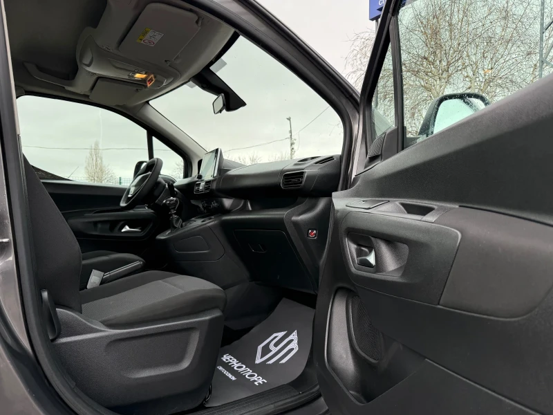 Peugeot Rifter 1.5 blueHDI  Allure Pack 4+ 1, снимка 12 - Автомобили и джипове - 53270176