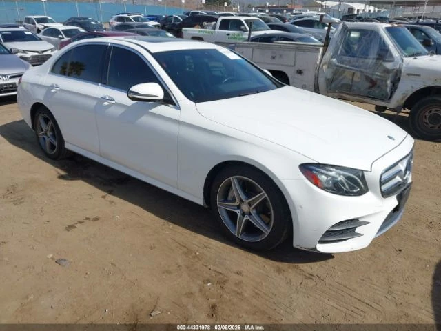 Mercedes-Benz E 300 4MATIC #УНИКАТ# !FULL!