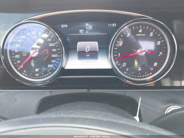 Mercedes-Benz E 300 4MATIC #УНИКАТ# !FULL!, снимка 6 - Автомобили и джипове - 54944513
