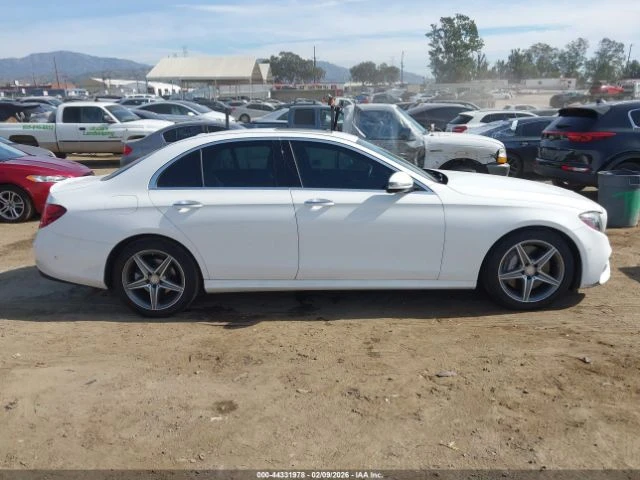 Mercedes-Benz E 300 4MATIC #УНИКАТ# !FULL!, снимка 12 - Автомобили и джипове - 54944513