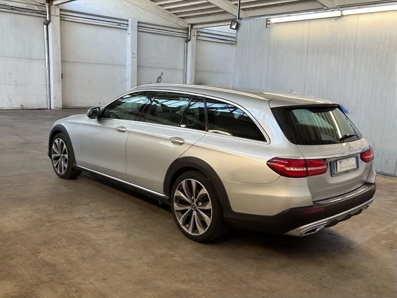 Mercedes-Benz E 220 * All-Terrain* 4Matic* 2018* , снимка 4 - Автомобили и джипове - 55901383