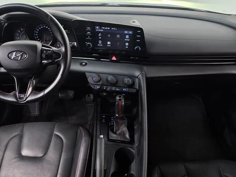 Hyundai Elantra, снимка 6 - Автомобили и джипове - 56723511
