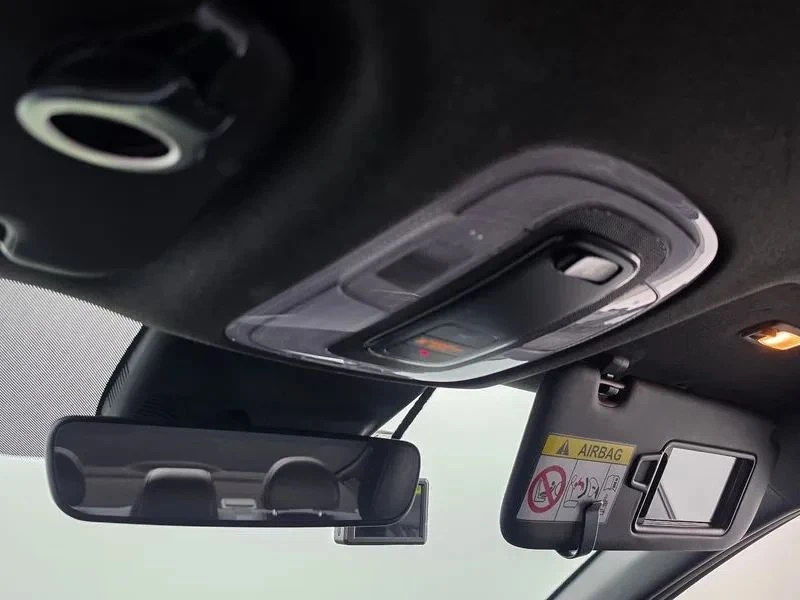 Hyundai Elantra, снимка 16 - Автомобили и джипове - 56723511