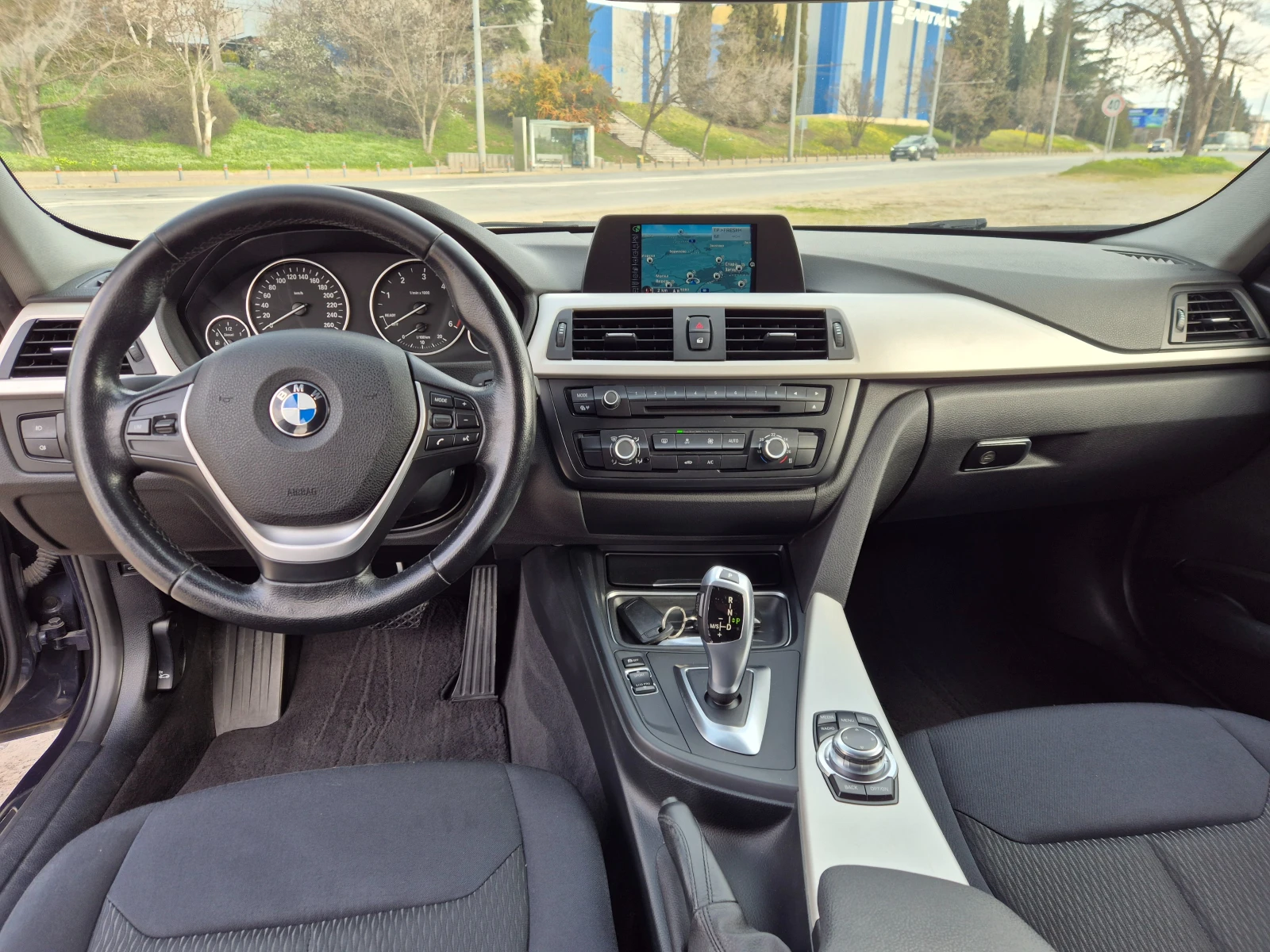 BMW 316 d Автомат, снимка 15 - Автомобили и джипове - 47203422