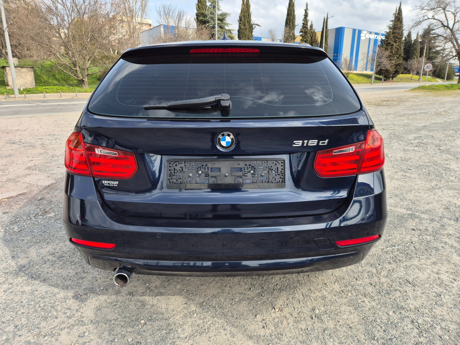 BMW 316 d Автомат, снимка 4 - Автомобили и джипове - 47203422