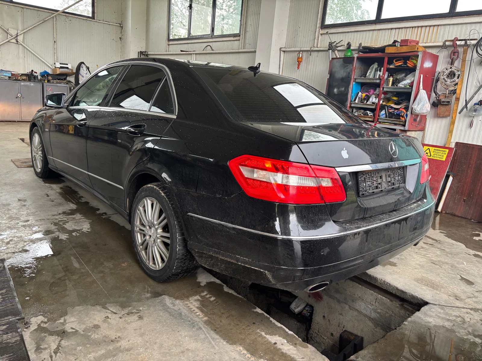 Mercedes-Benz E 350  - изображение 4